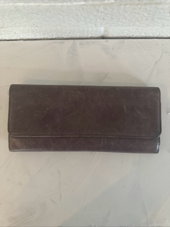 HOBO Handbags - HOBO  GRAY LEATHER TRI-FOLD Wallet
